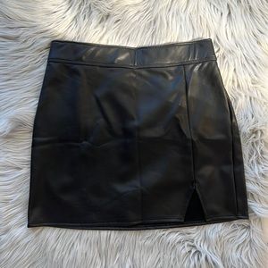 Leather faux skirt with front notch